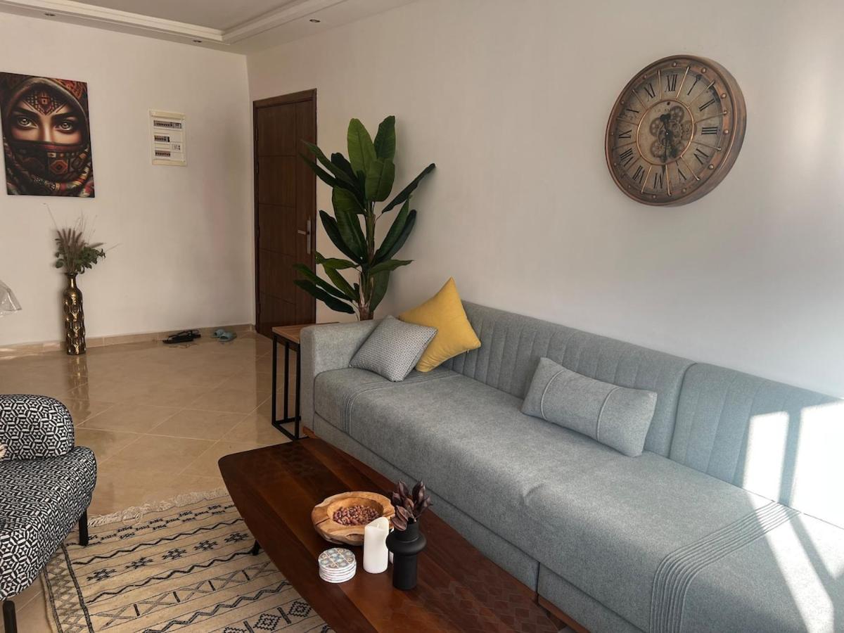 Stunning Modern In Heart Of For Families Apartment