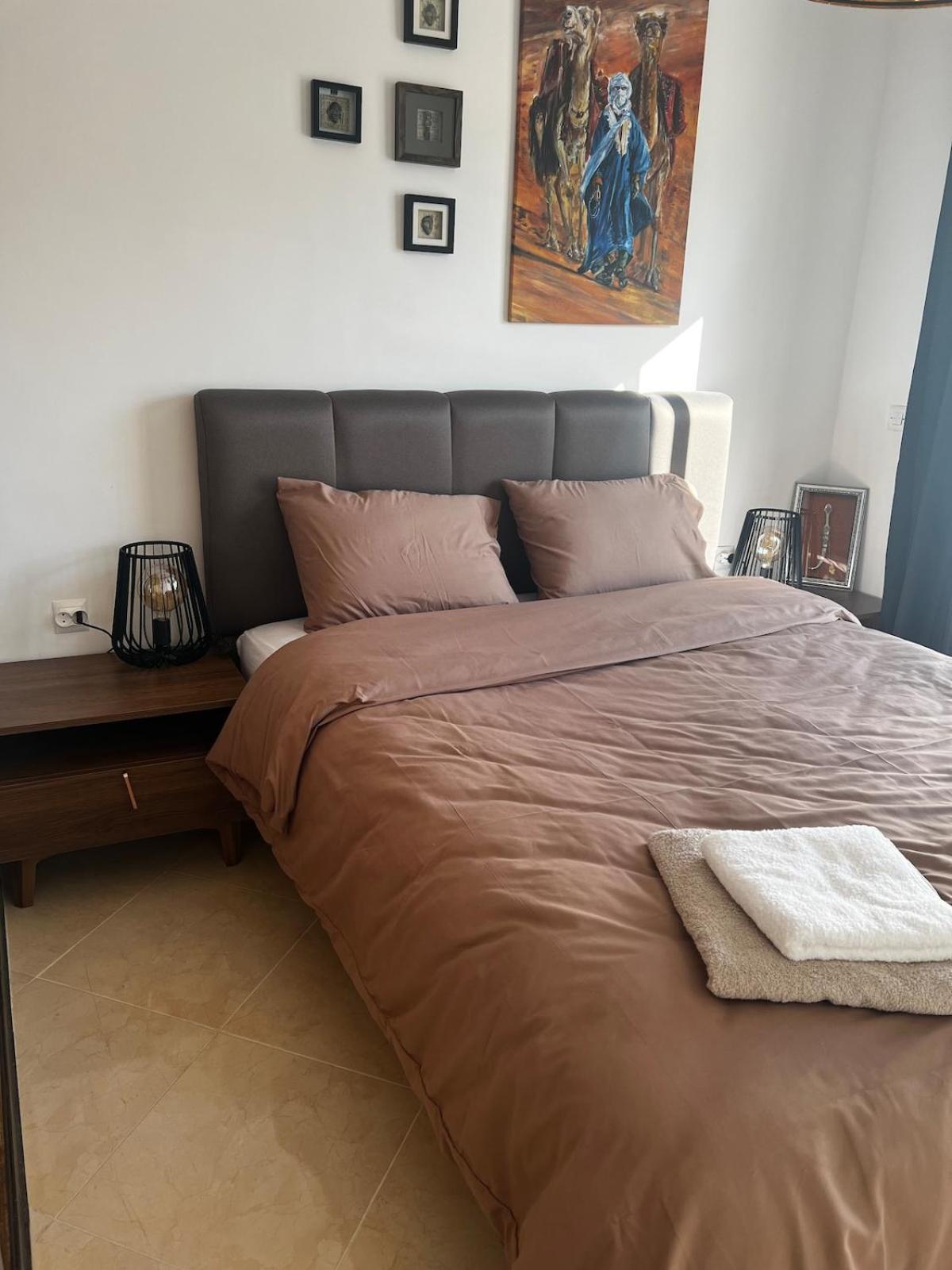 Apartment Stunning Modern In Heart Of For Families *