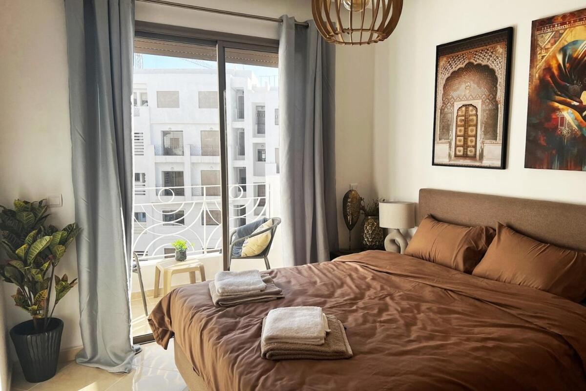 Apartment Stunning Modern In Heart Of For Families *