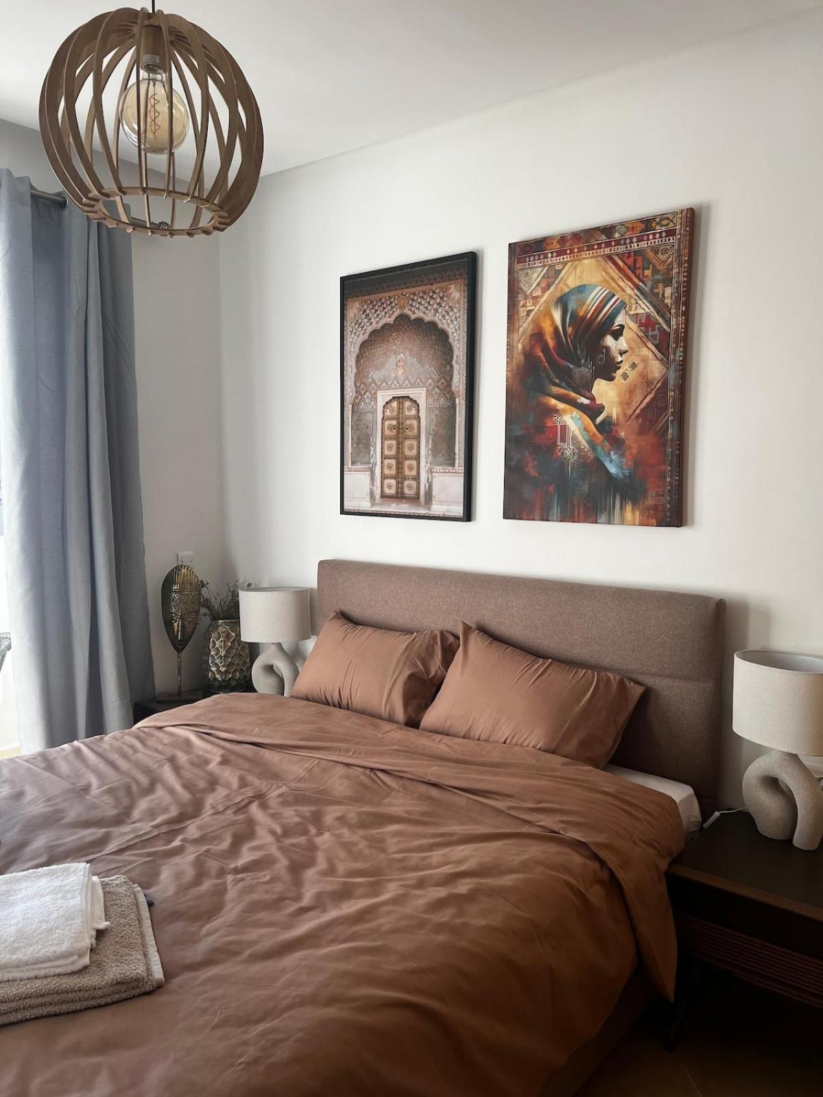 Stunning Modern In Heart Of For Families
