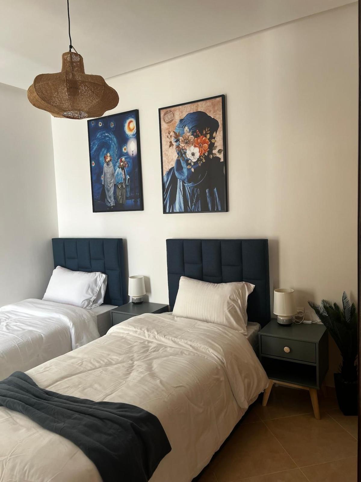 Stunning Modern In Heart Of For Families